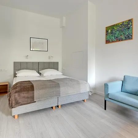 Apartment Grand - 50 M From Monte Cassino *